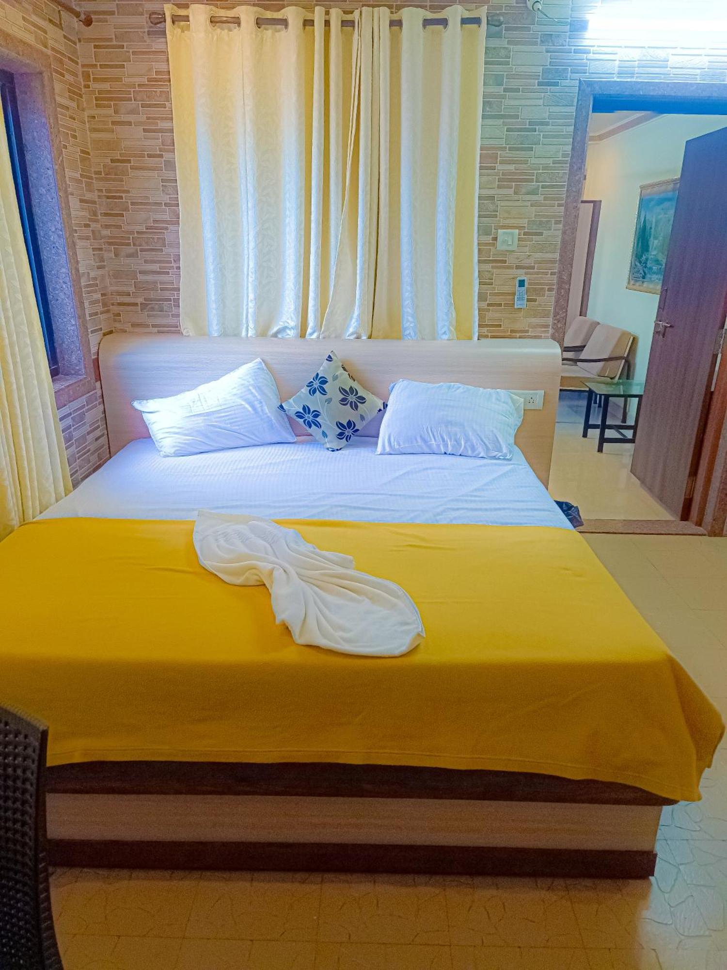 Shradha Luxury Apartment Calangute