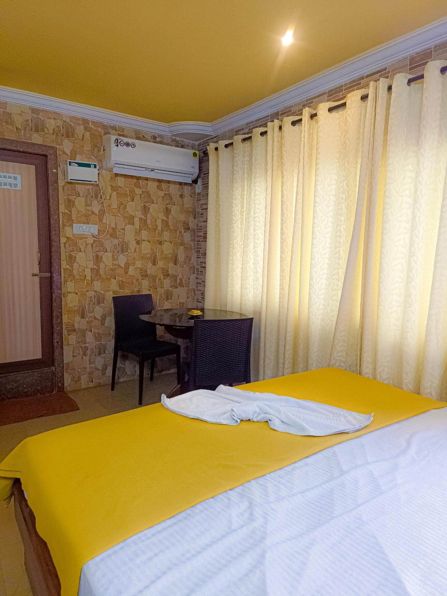 Shradha Luxury Apartment