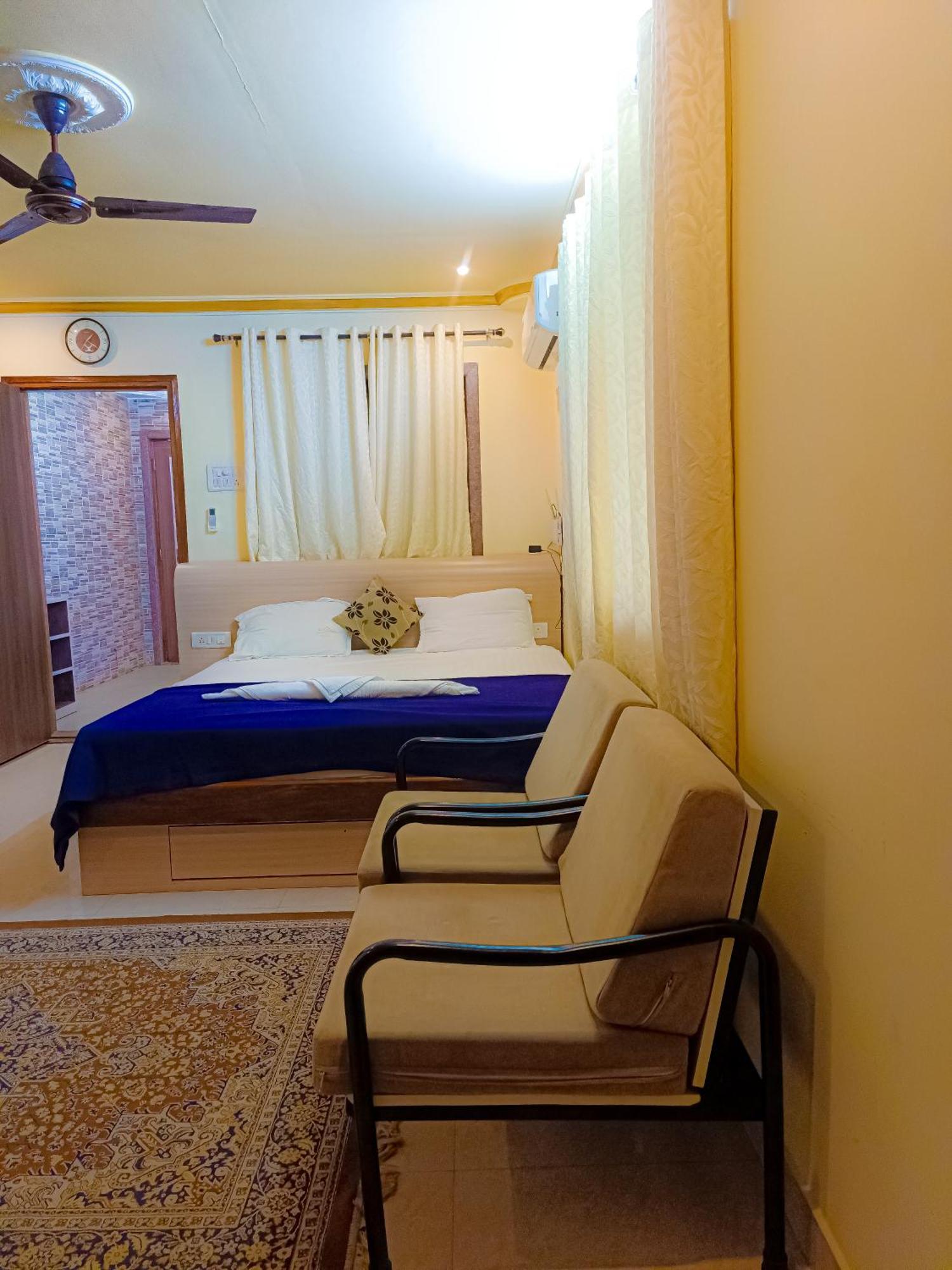 Shradha Luxury Apartment Calangute