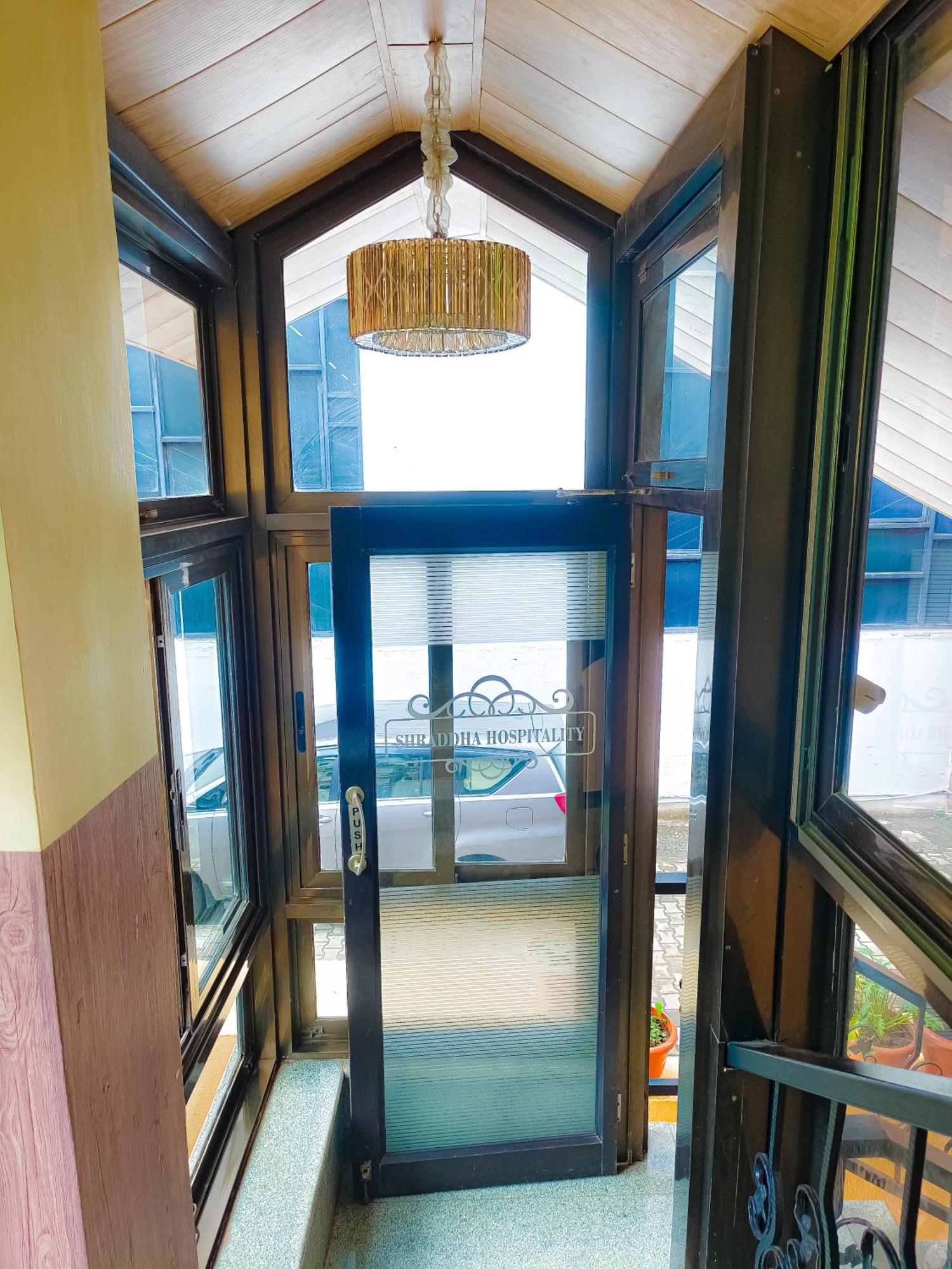Apartment Shradha Luxury
